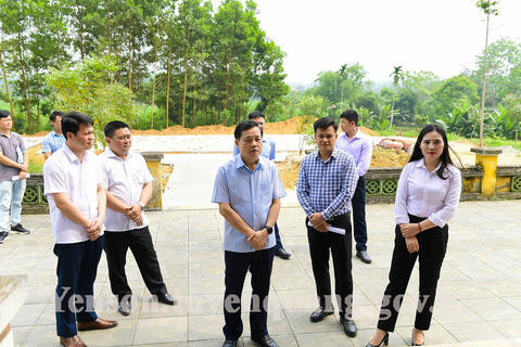 Đồng chí Phó Chủ tịch UBND tỉnh kiểm tra tiến độ Công trình thuộc Dự án 6 Chương trình MTQG phát triển KT-XH vùng đồng bào dân tộc thiểu số và miền núi tại Yên Sơn