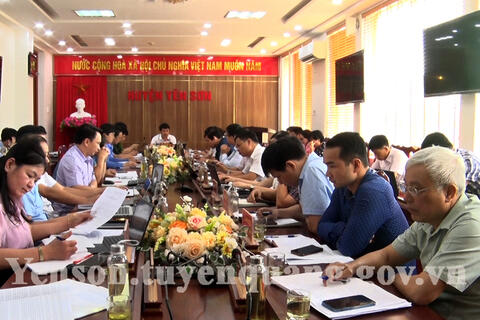 UBND huyện Yên Sơn họp phiên thường kỳ tháng 4/2024