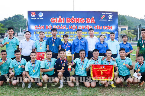 Bế mạc giải bóng đá cán bộ Đoàn, Hội huyện Yên Sơn năm 2024